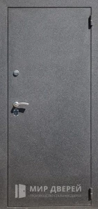 Утеплённая красивая дверь в дом №3 внешняя - фото